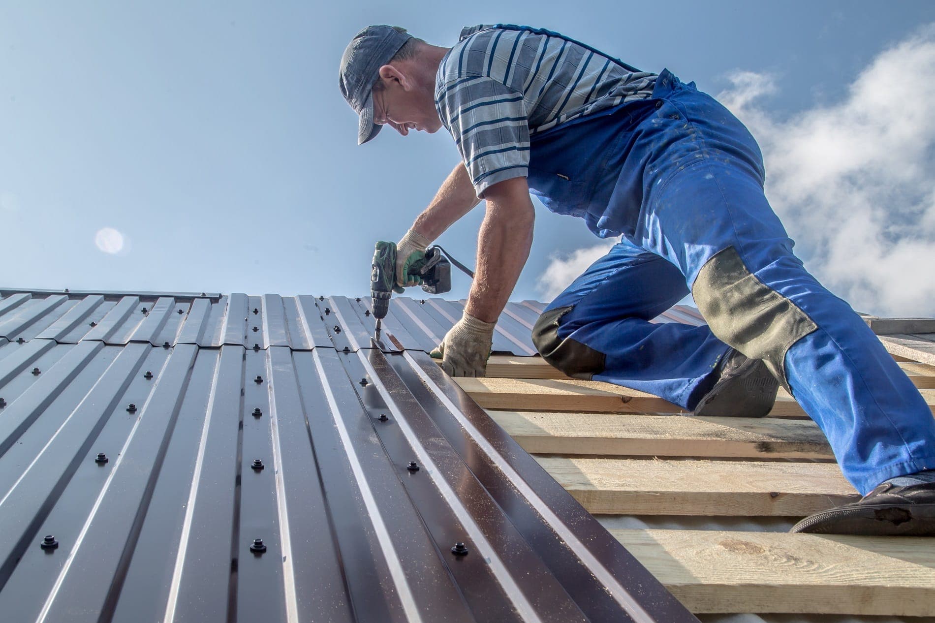 Choosing Quality Metal Roofing Calgary for Your Home Renovation