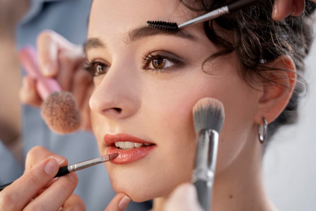 Top-Rated Makeup Courses at Iver Academy: Begin Your Career Today