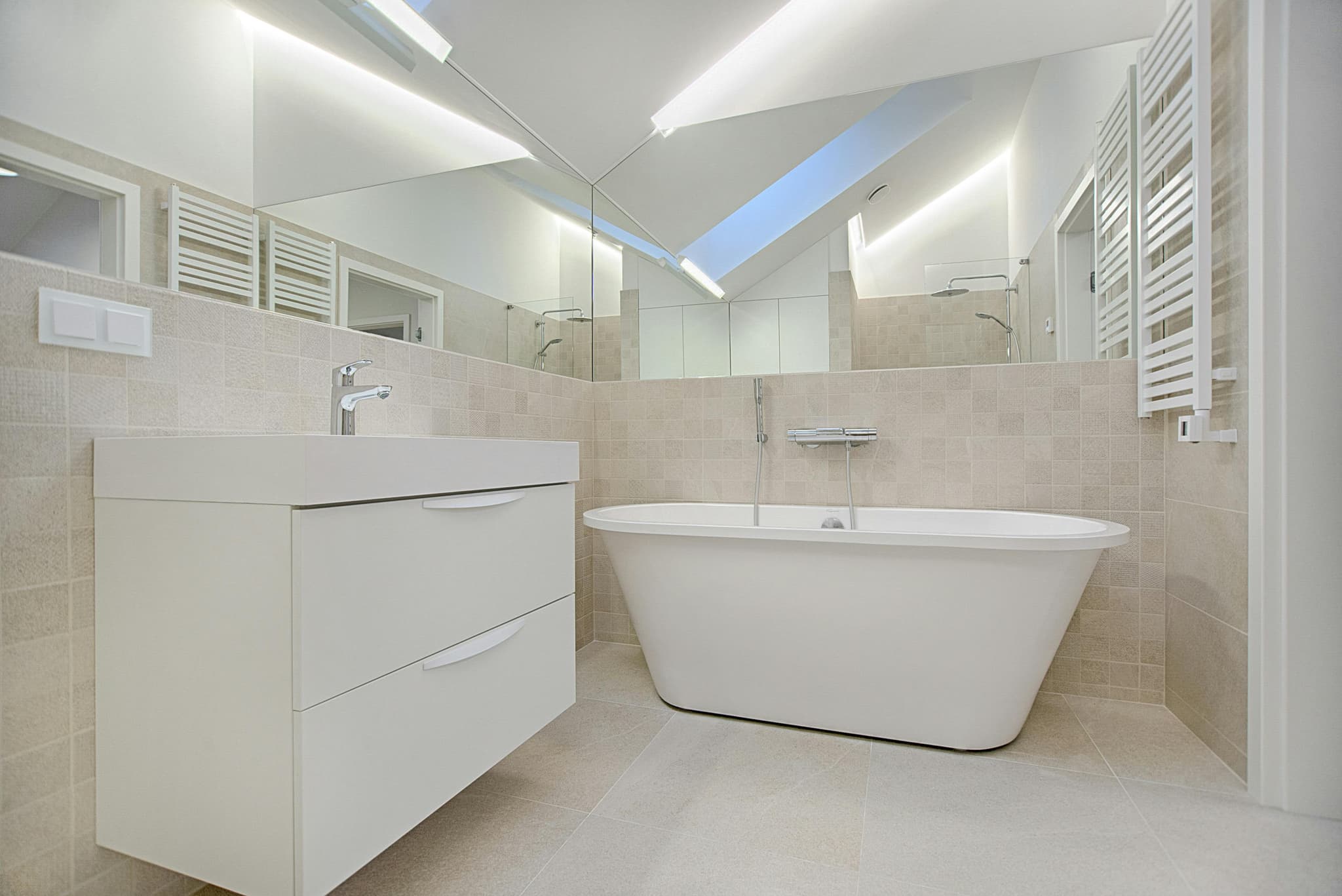 Elegant Bathroom Mirror Perfect for Grooming and Daily Use