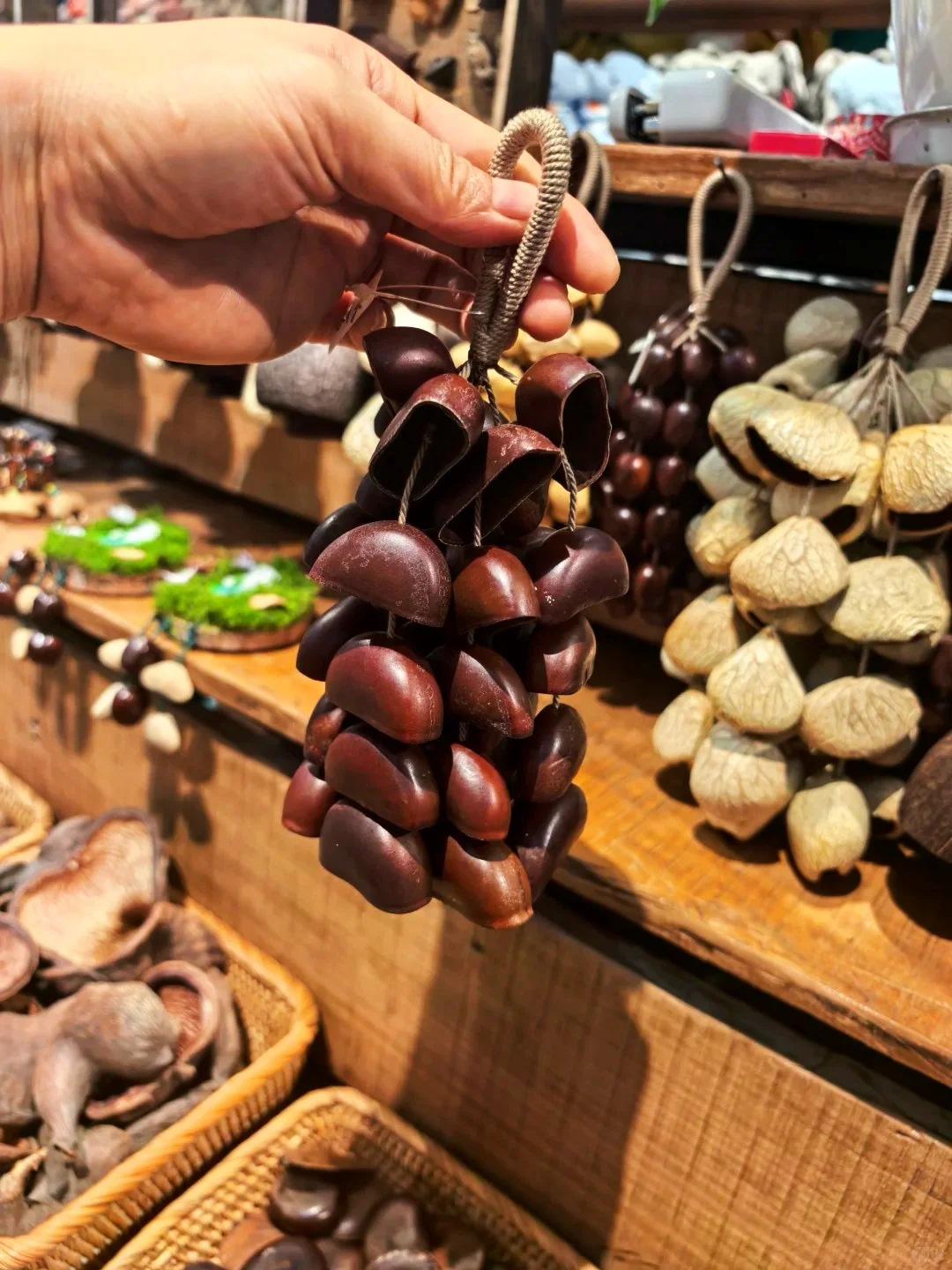 handmade seed pod shaker by Yunicrafts – Organic Percussion Craft