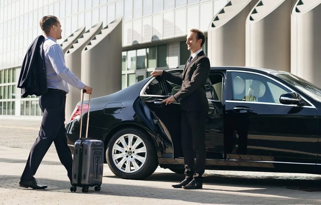 Airport Limo Vancouver: Stress-Free Pickups and Drop-Offs