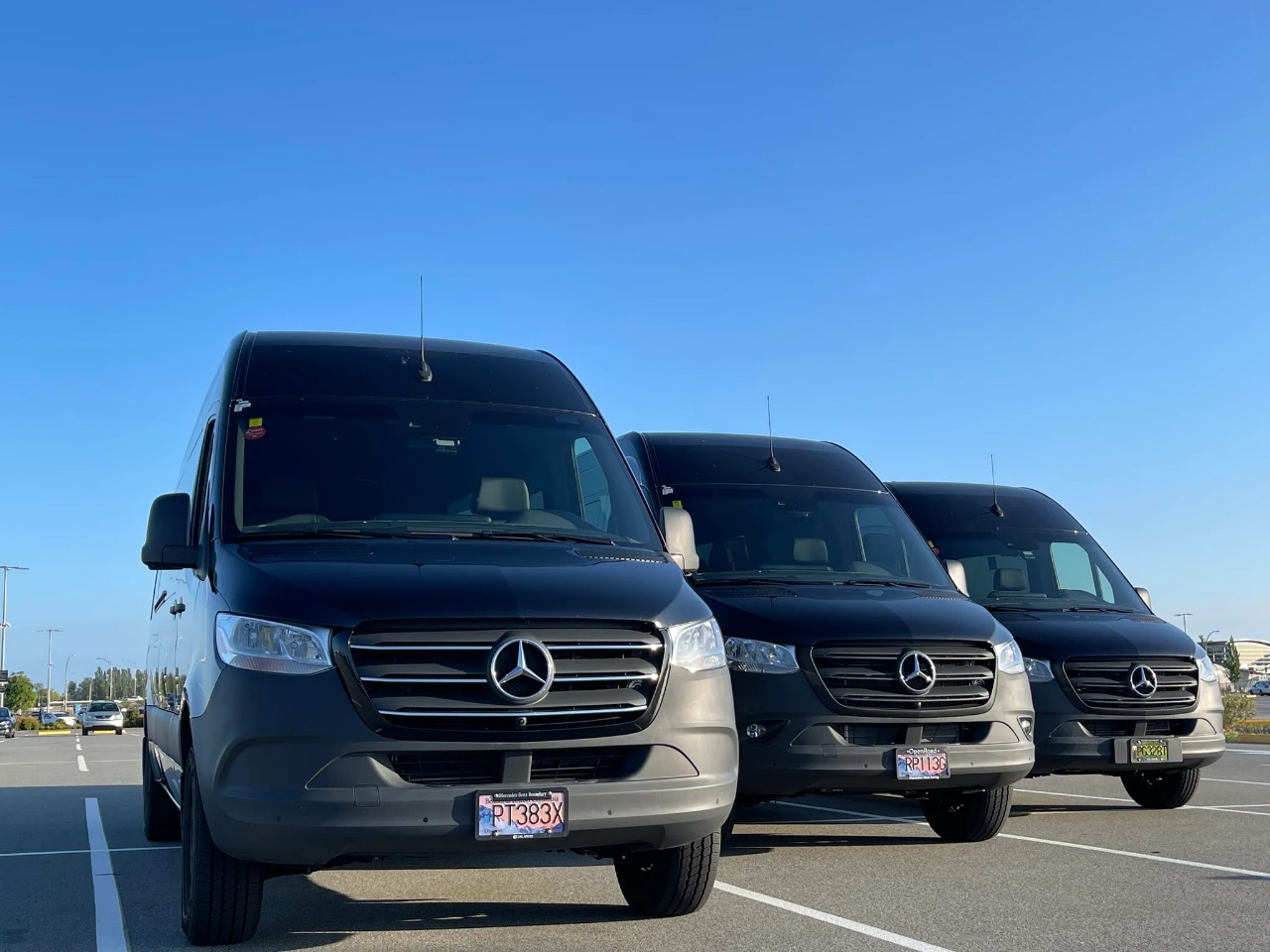 Affordable car service Vancouver airport with Luxury Vehicles