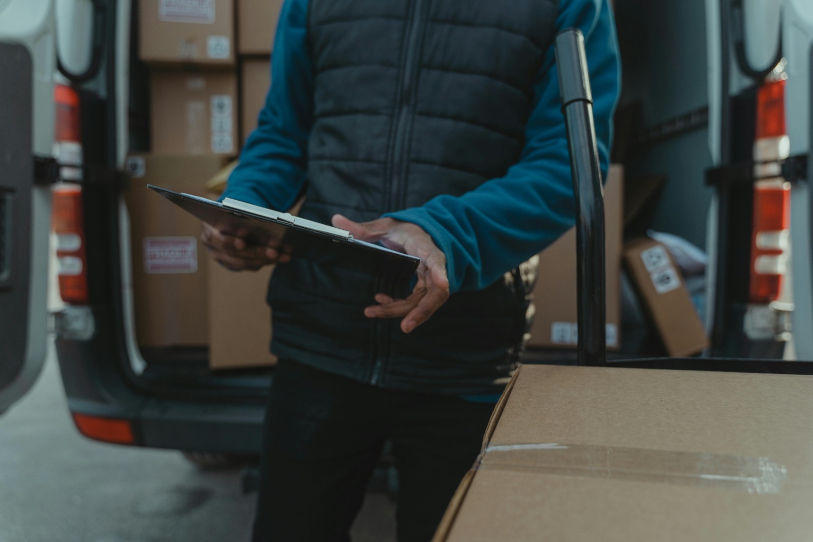 Fast and Efficient Calgary Movers Near You