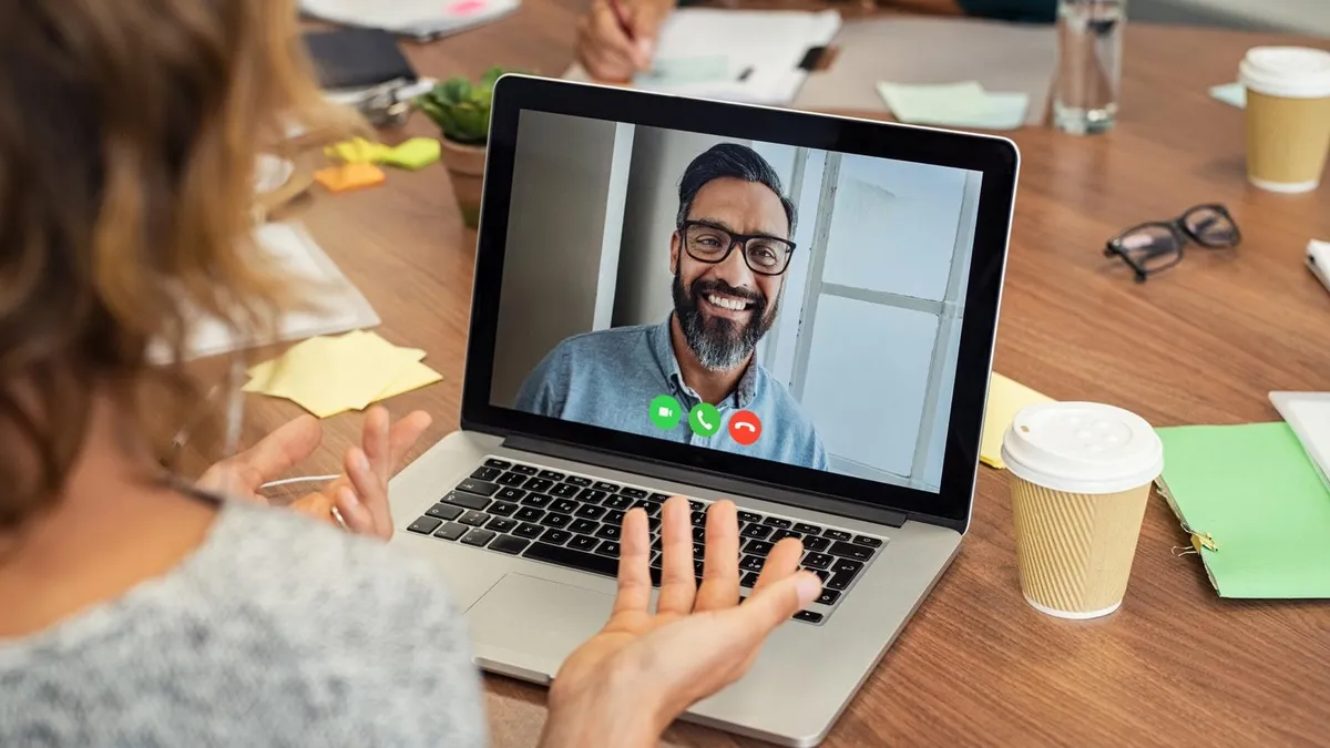Random Video Chat – Browser Based Video Chat by TinyChat