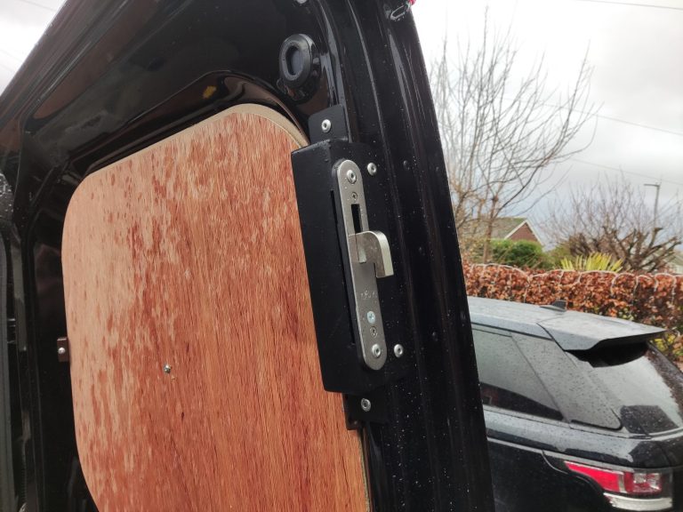 Sicurezza Garantita da Daken Locks con le Chiusure di Sicurezza per Porte Furgoni