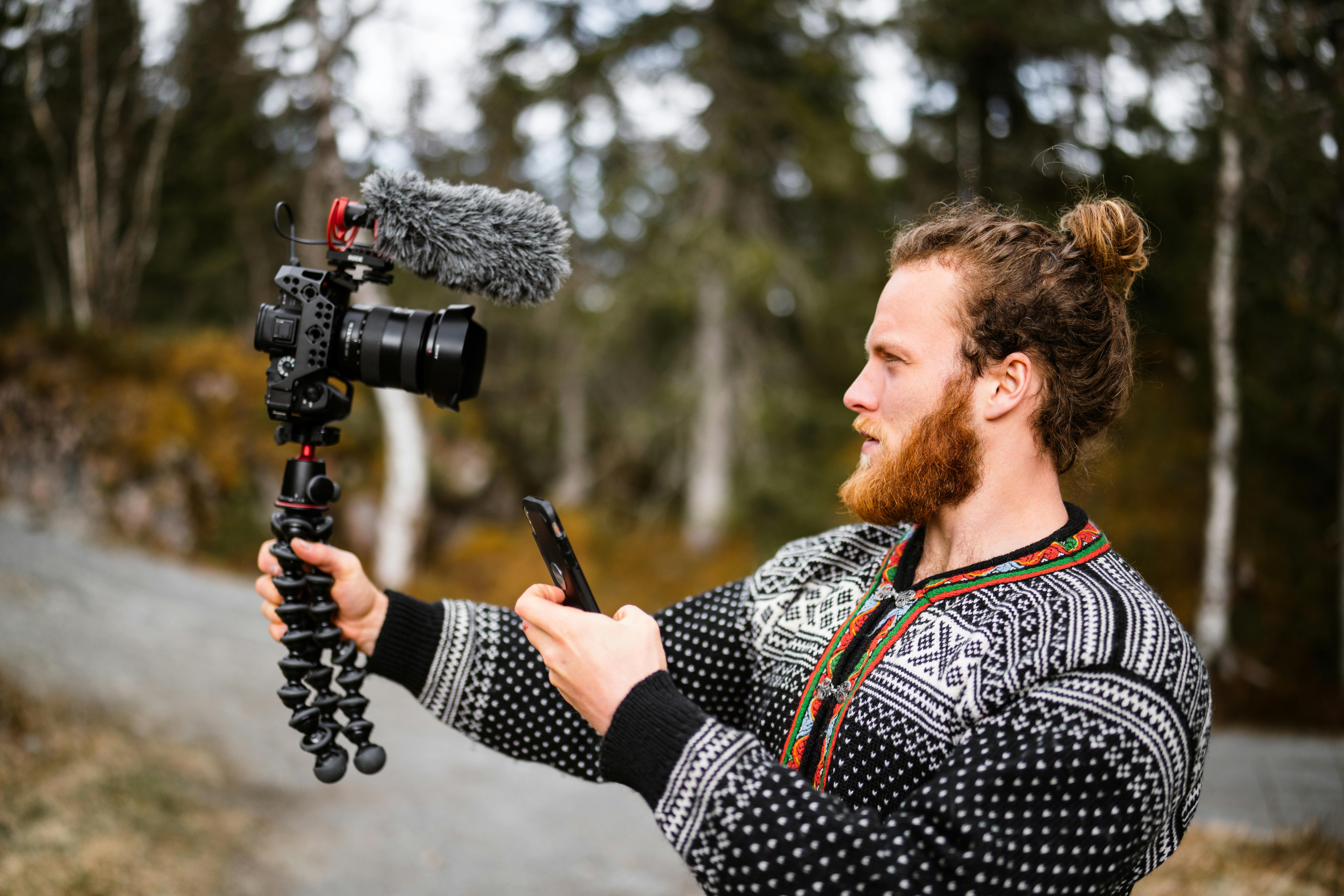 Phone Gimbal Tips and Tricks for Stunning Cinematic Shots