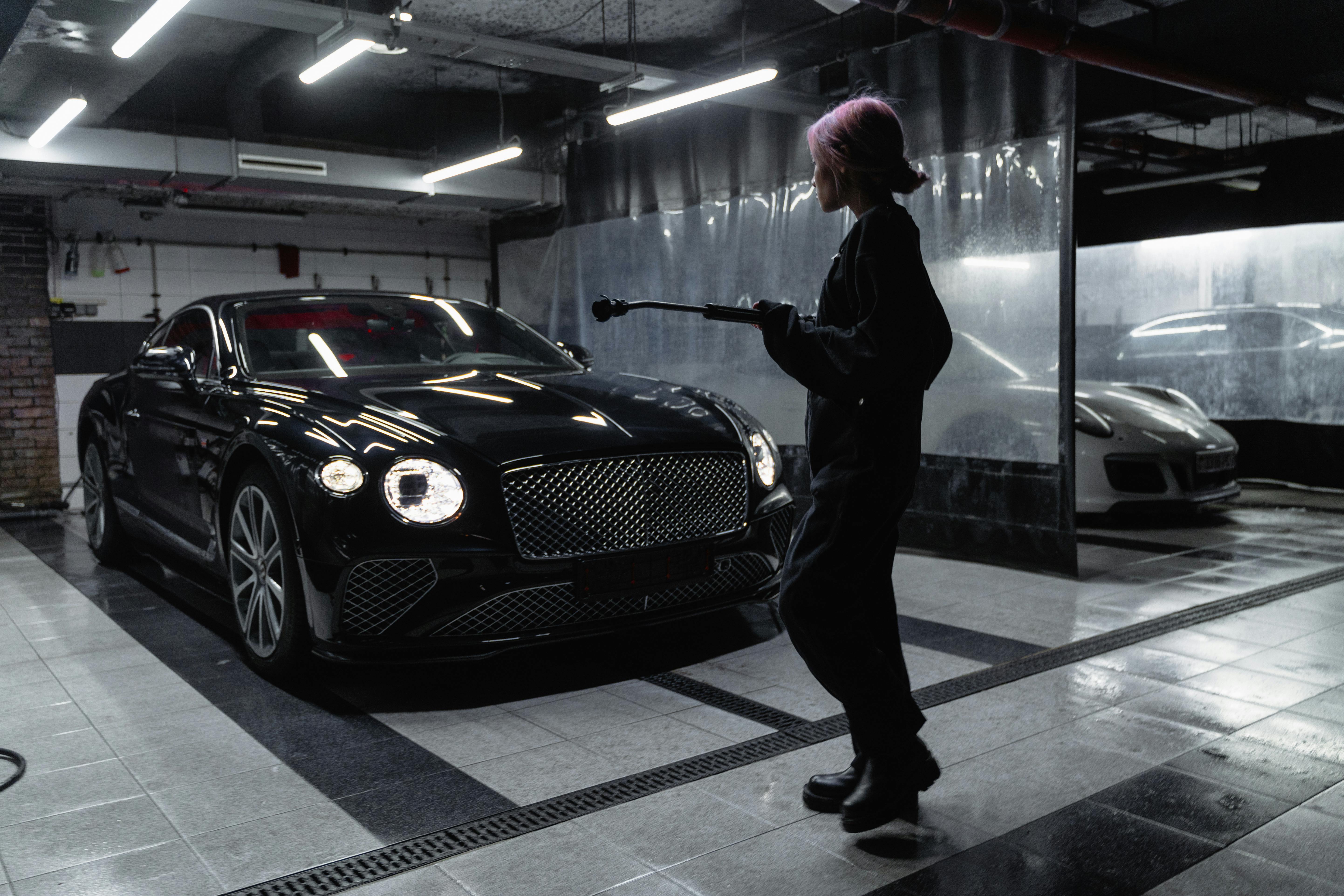 Stress-Free Black Car Service for Board Meetings with VIATAS