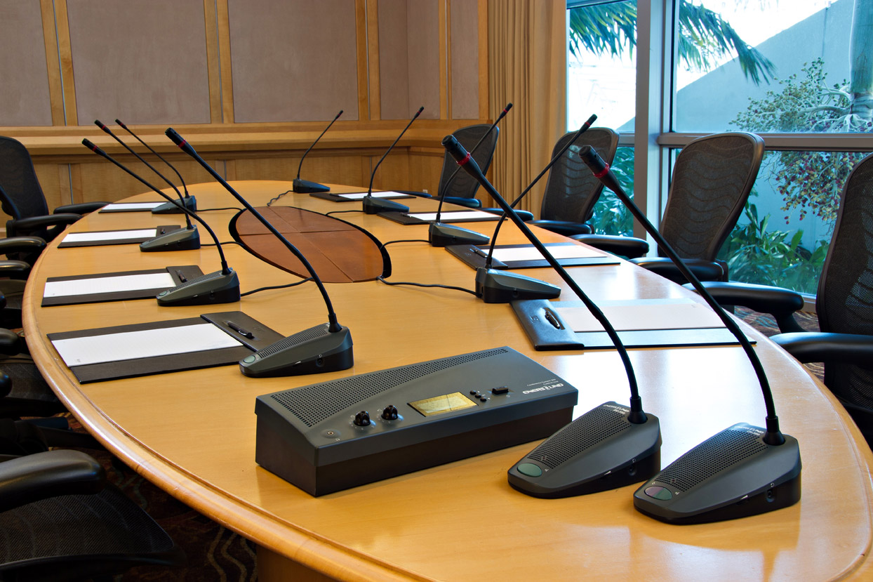 Choosing the Best Conference System for Clear, Professional Communication