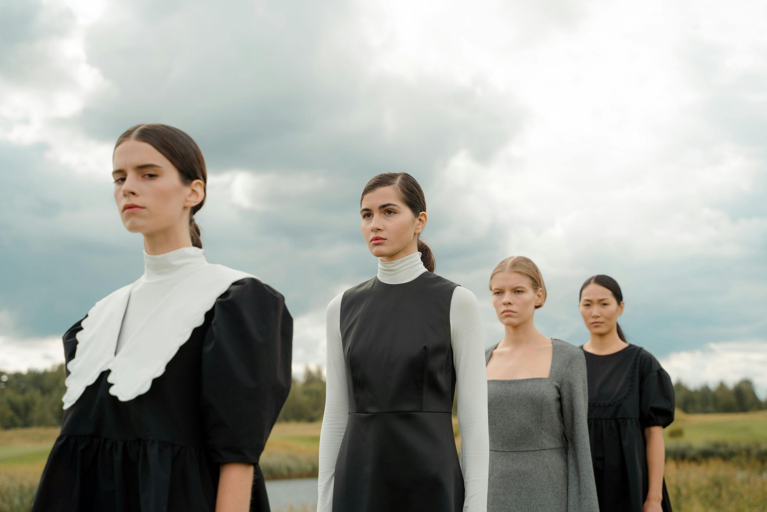 DISCOVER THE BEAUTY OF CUSTOM SUITS FOR WOMEN