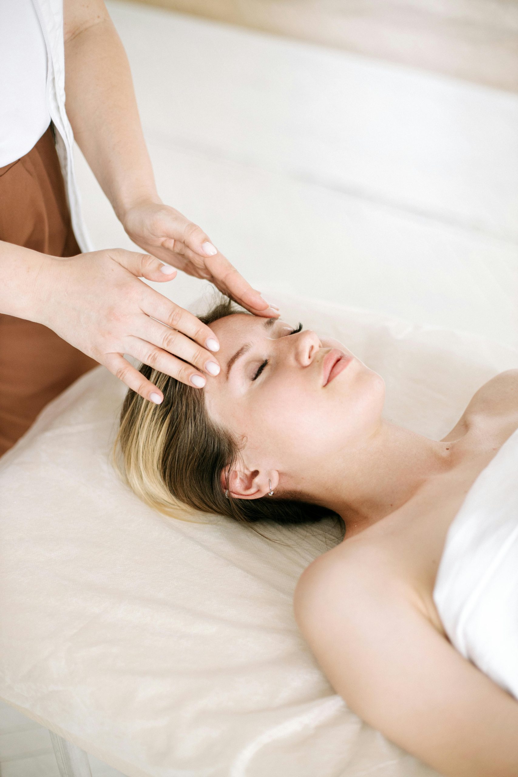 Hydrodermabrasion near me: Best Esthetician in Forest Hills – Professional, Personalized Skincare