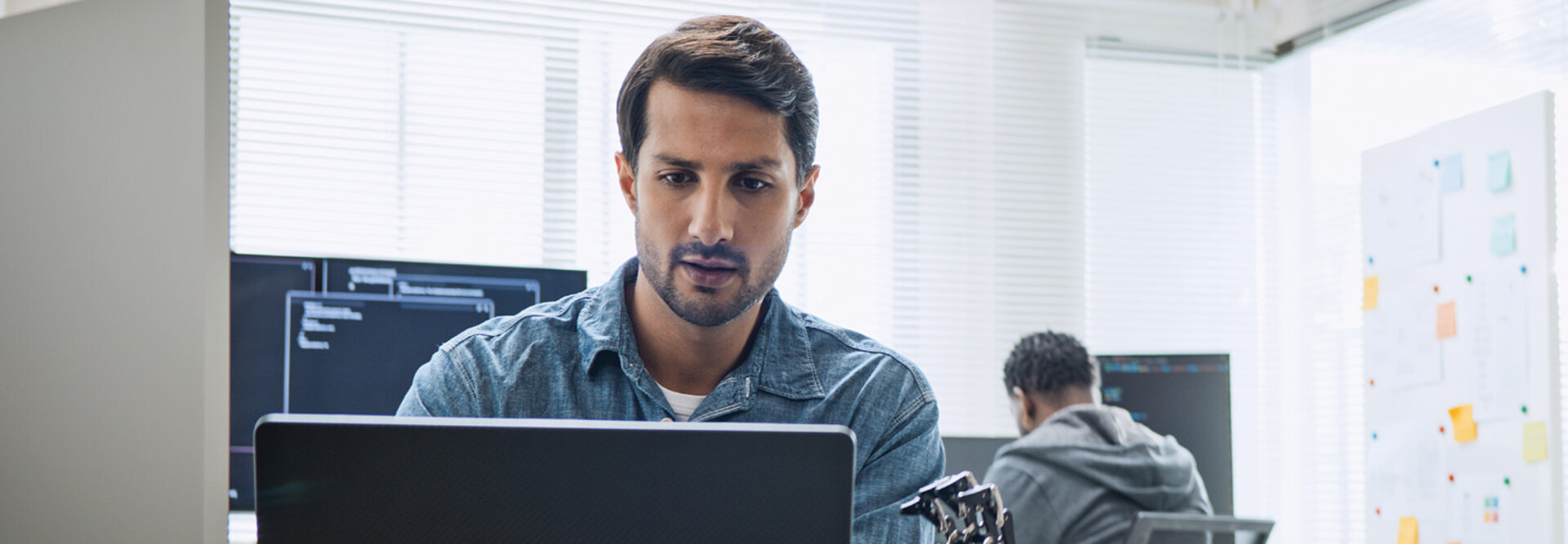 Competitive Intelligence FAQs: Strategy, Ethics, and Best Practices